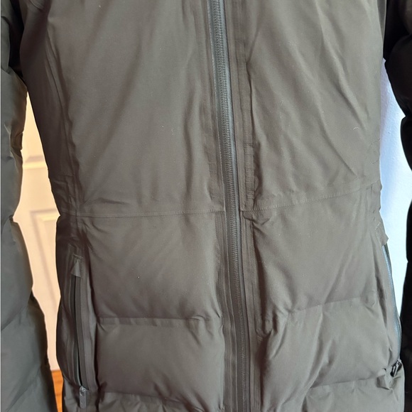 Lululemon winter jacket - Picture 4 of 5